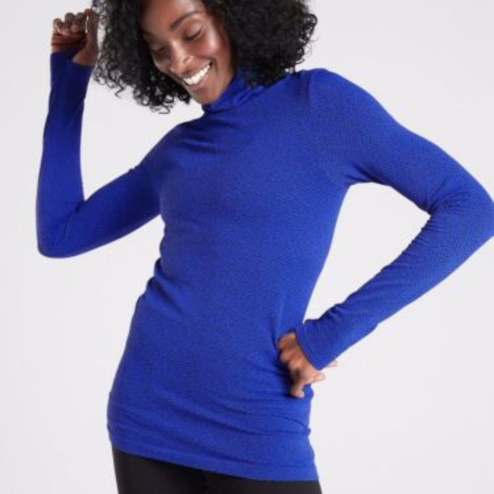 Athleta Flurry Peak Turtleneck Top Tanzanite Blue Black Womens XS Thumbholes
